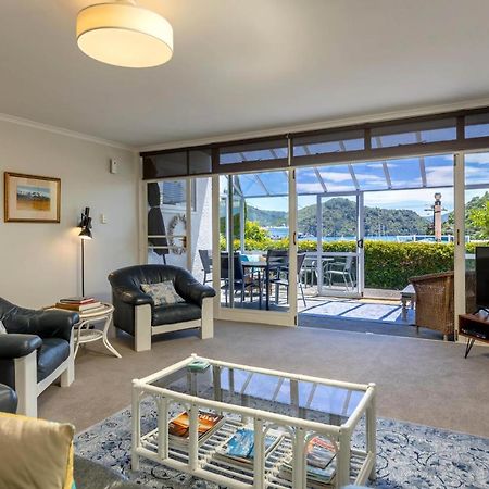 Seaview Apartment Picton Bagian luar foto