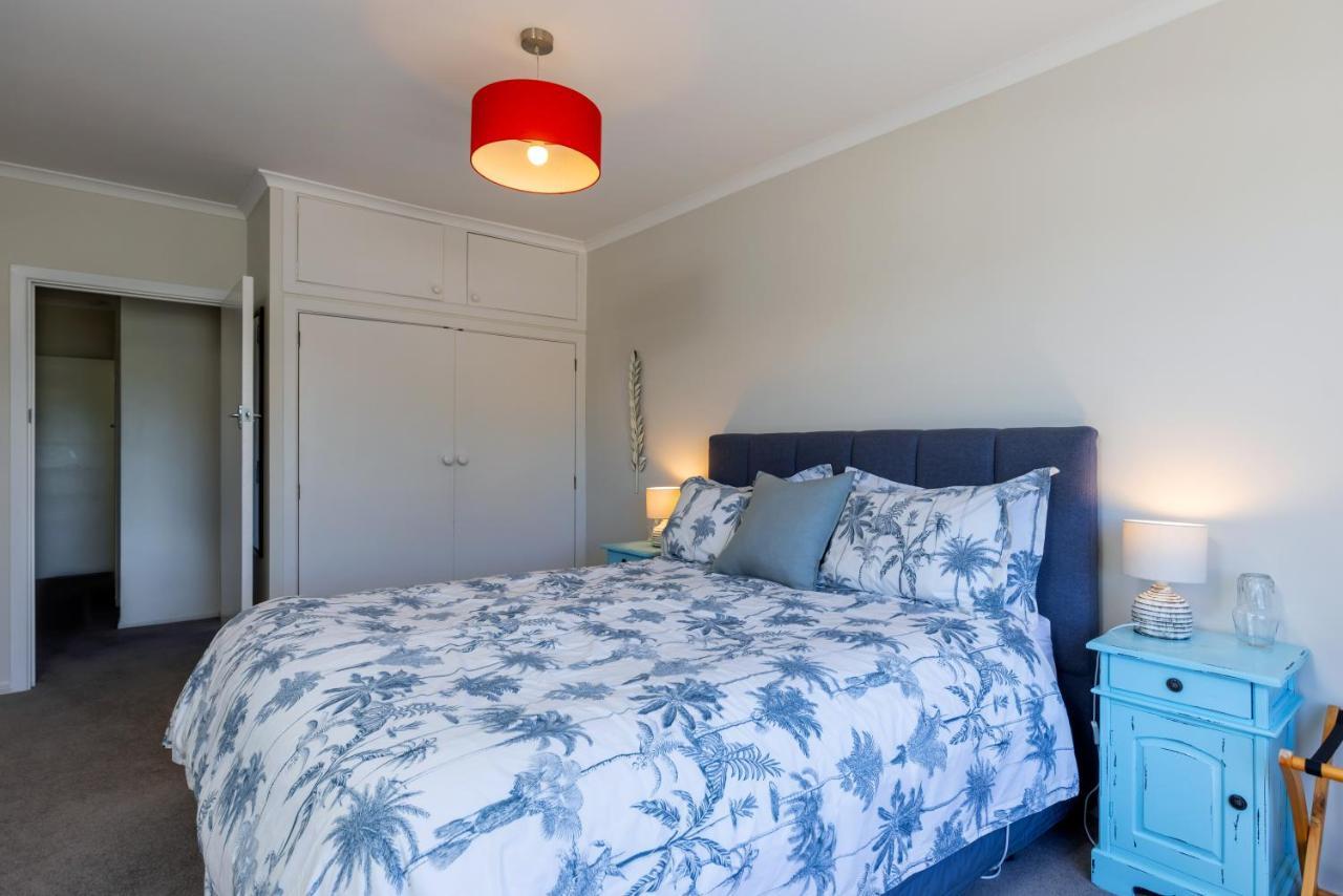 Seaview Apartment Picton Bagian luar foto