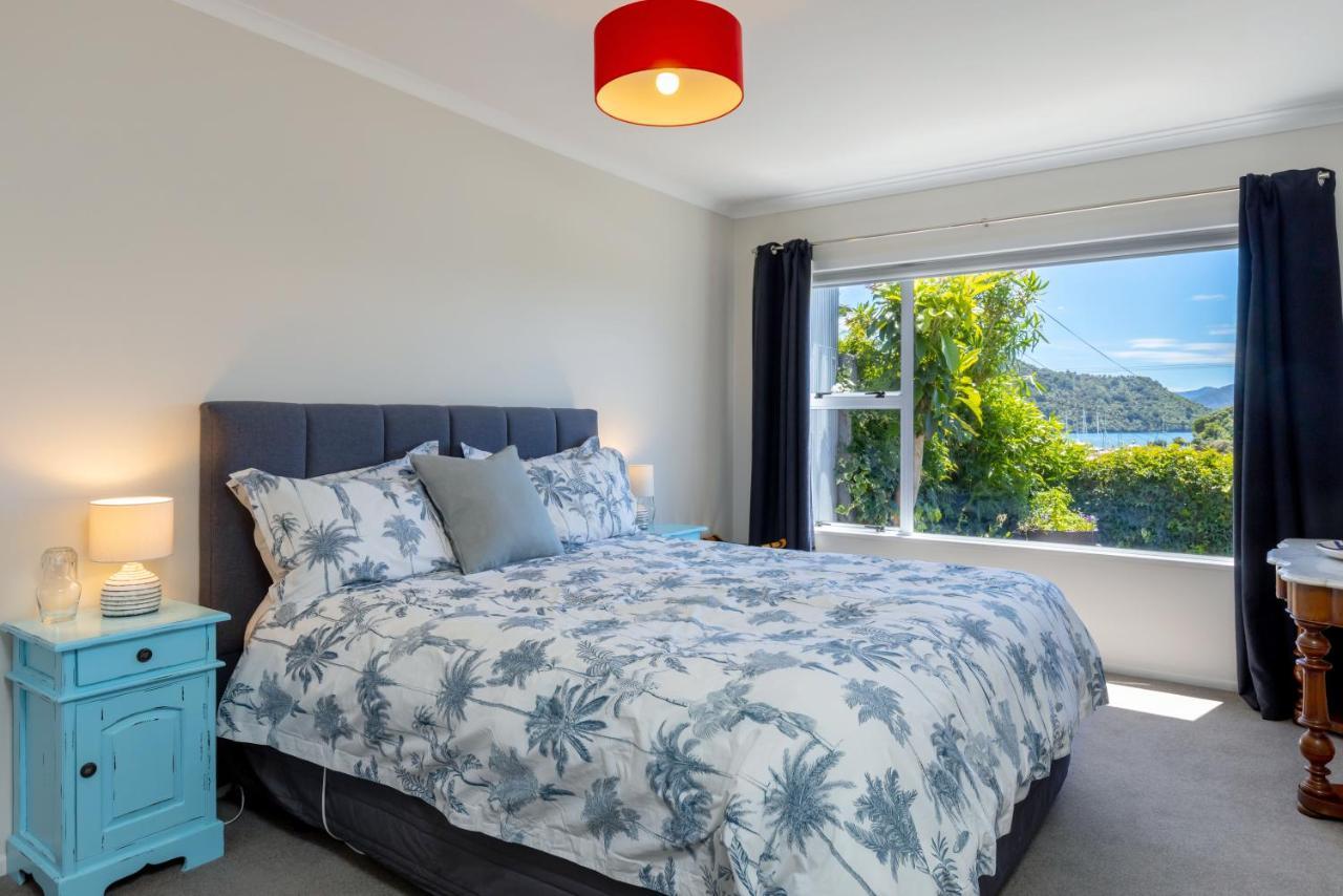 Seaview Apartment Picton Bagian luar foto